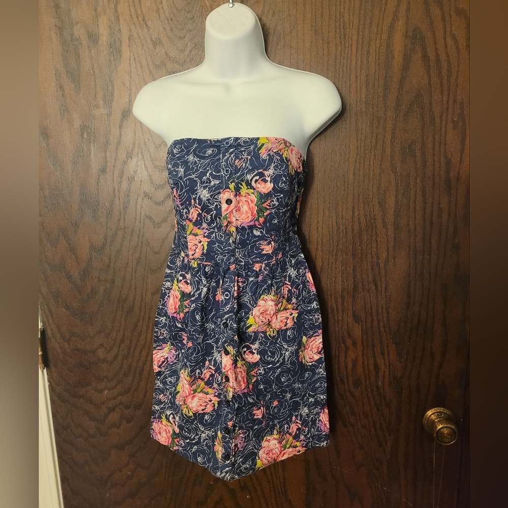 FOREVER 21 STRAPLESS FLORAL DRESS